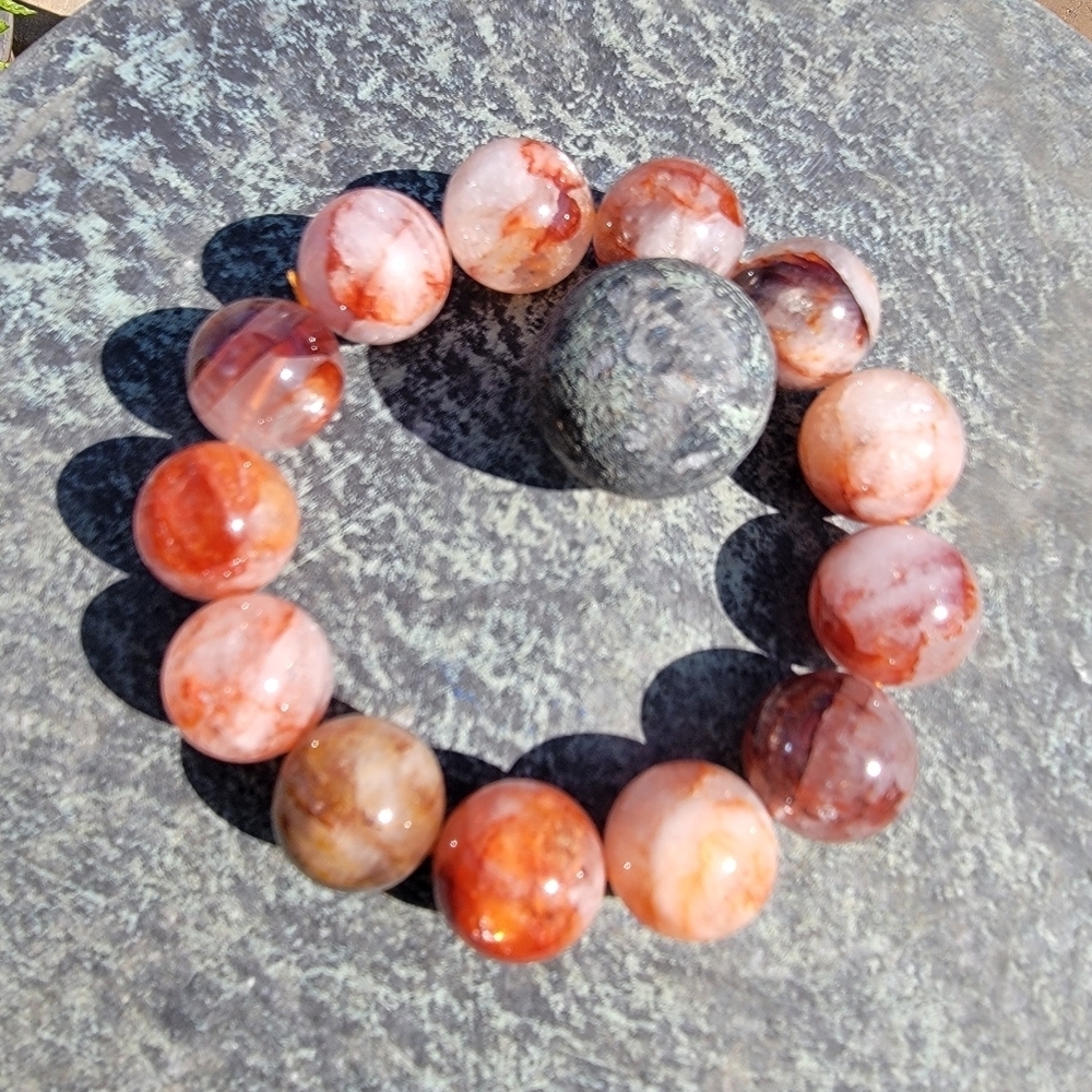 17.6mm Natural Red Phantom Ghost Garden Crystal Gemstone Round Beaded Bracelet - Picture 2 of 8